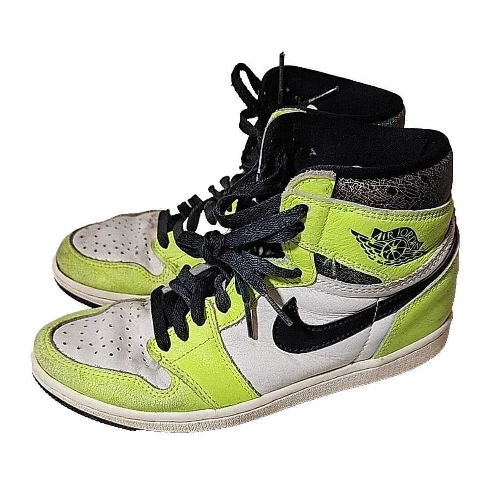Jordan 1 Retro High OG Visionaire Volt Neon Green Black 555088-702 High Top